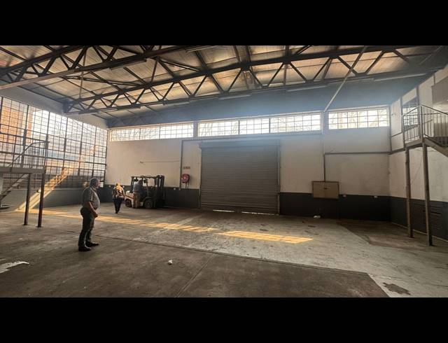 375M² WAREHOUSE TO LET IN PRETORIA WEST